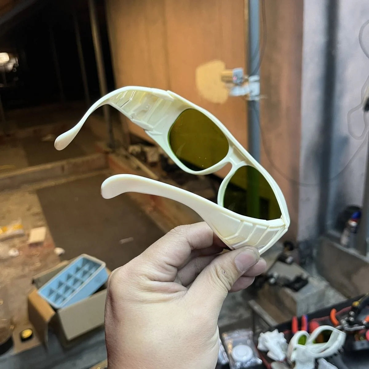 900-1100nm protective goggles