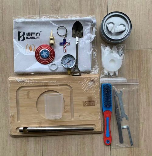 002 350 ml Classic Hand Operated Popcorn Machine