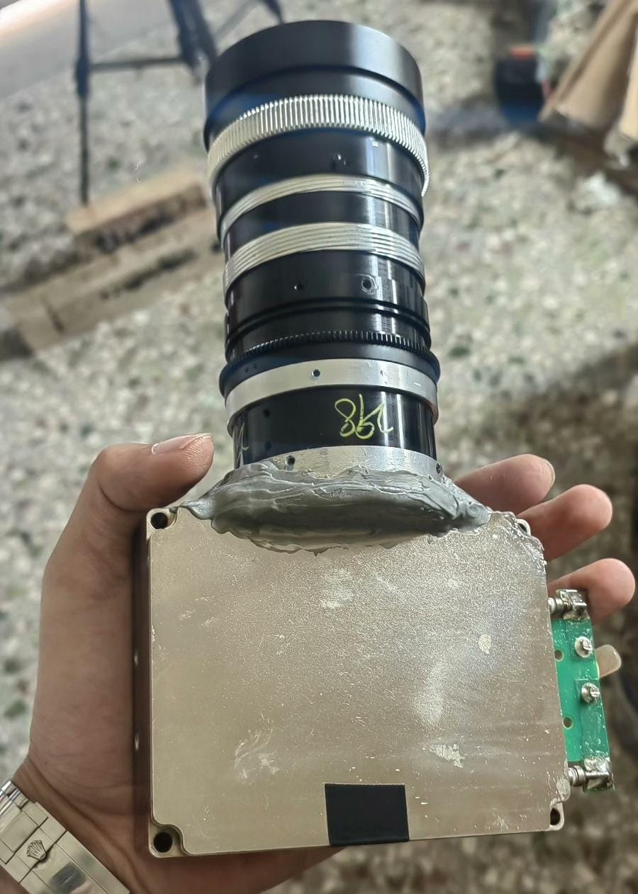 680 W laser launcher